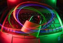 Opakowania eksportowe a cyberbezpieczeństwo łańcucha dostaw – jak chronić dane i towary w erze cyfrowej rewolucji? opakodrew.com - art1 - lukasz.jpg